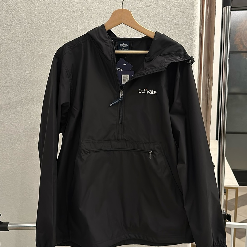 Activate men’s windbreaker with tags